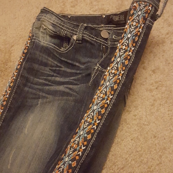 Jeans - Picture 2 of 4